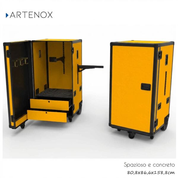 Cassone giallo - Finiture nere